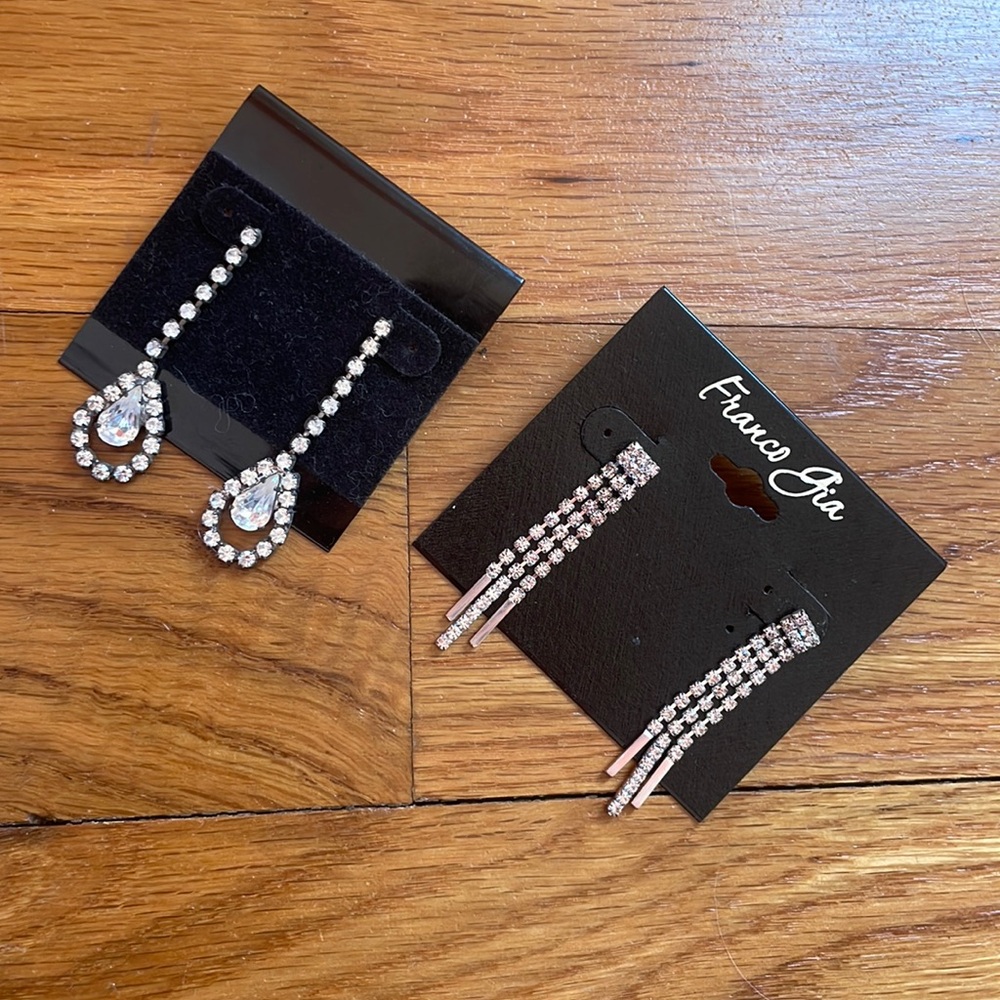 Silver earring set